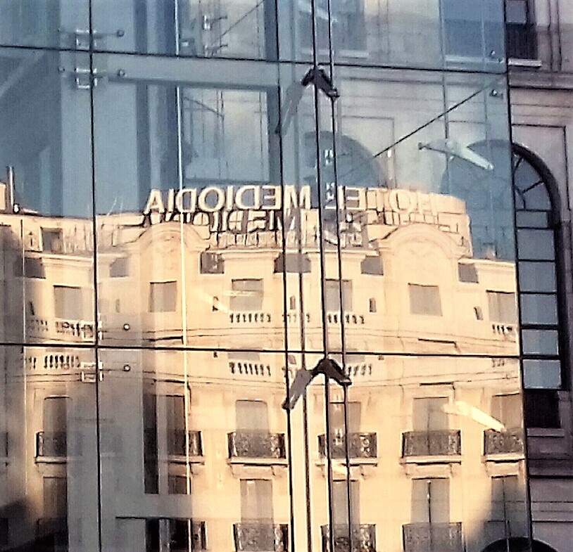 riflesso hotel.jpg